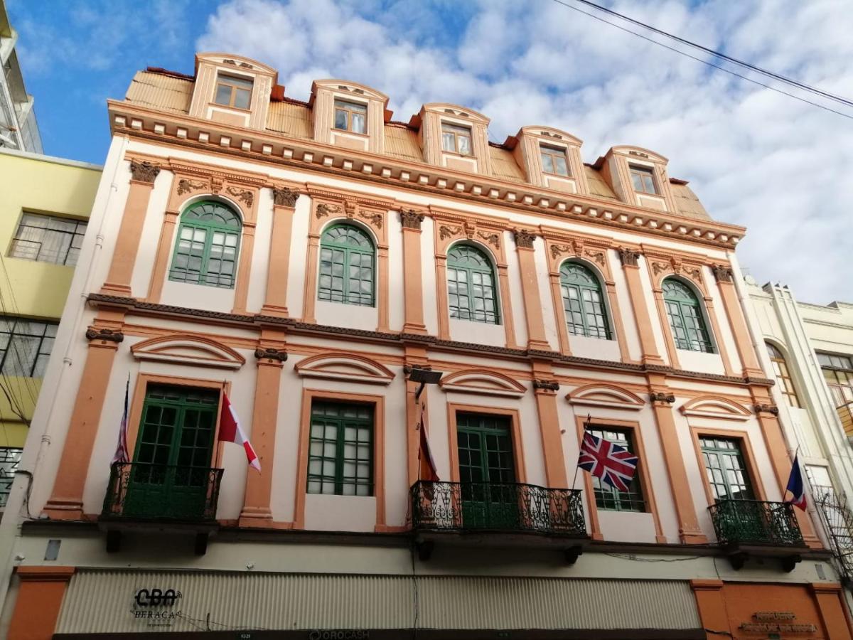 Hostal Victoria Quito Buitenkant foto