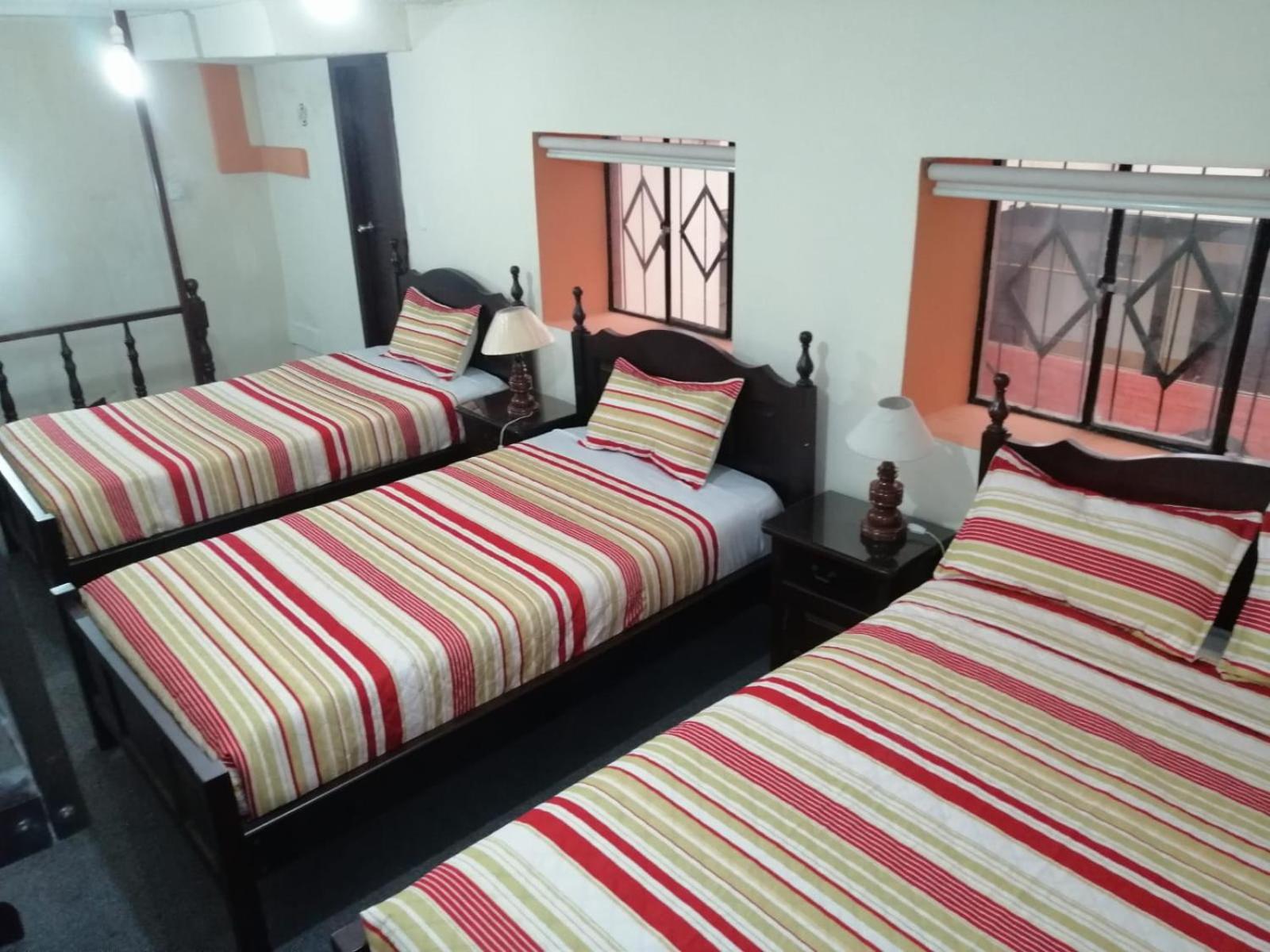 Hostal Victoria Quito Buitenkant foto