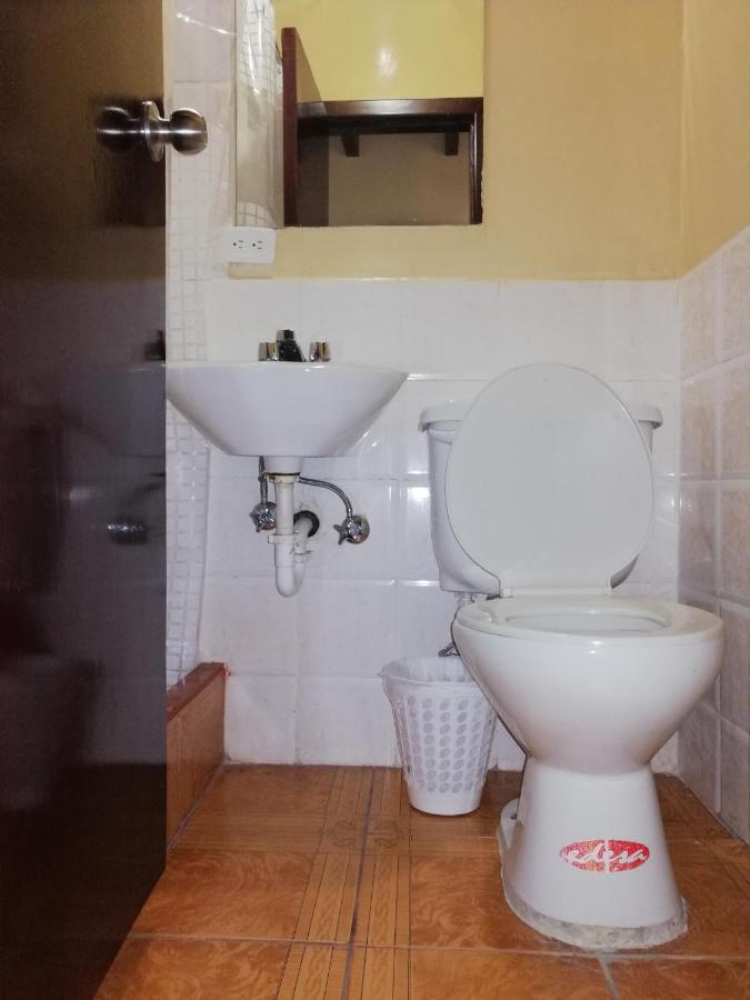 Hostal Victoria Quito Buitenkant foto